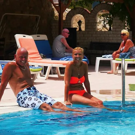 מלון דירות Atlantik Apart 3*